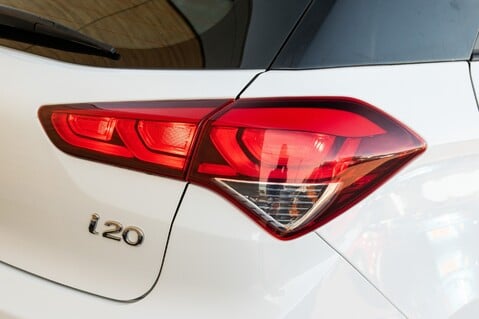 Hyundai i20 MPI SE 9