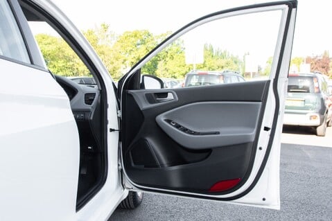 Hyundai i20 MPI SE 14