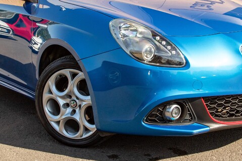 Alfa Romeo Giulietta JTDM-2 SPORT 11