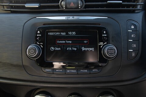 Alfa Romeo Giulietta JTDM-2 SPORT 29