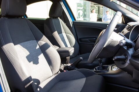 Alfa Romeo Giulietta JTDM-2 SPORT 30