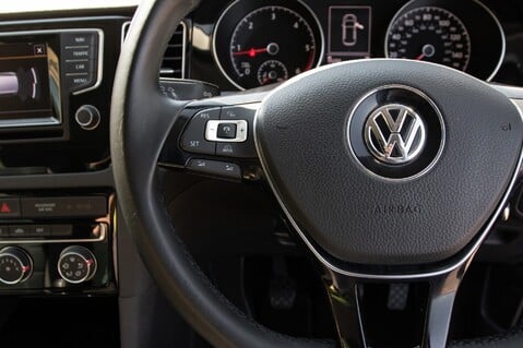 Volkswagen Golf SV GT TDI 19