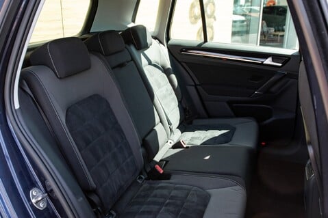Volkswagen Golf SV GT TDI 32