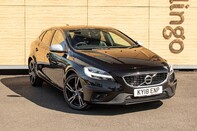 Volvo V40 T3 R-DESIGN PRO 1
