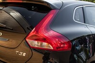 Volvo V40 T3 R-DESIGN PRO 9