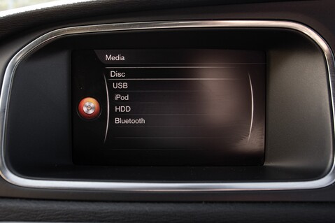 Volvo V40 T3 R-DESIGN PRO 26