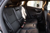 Volvo V40 T3 R-DESIGN PRO 33