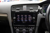 Volkswagen Golf GTE ADVANCE DSG 27