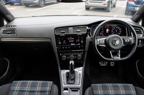 Volkswagen Golf GTE ADVANCE DSG 3