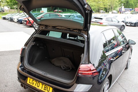 Volkswagen Golf GTE ADVANCE DSG 34