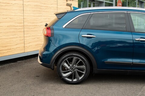 Kia Niro FIRST EDITION 7