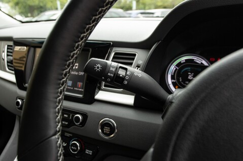 Kia Niro FIRST EDITION 18