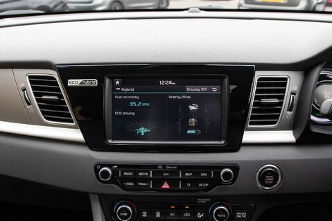 Kia Niro FIRST EDITION 24