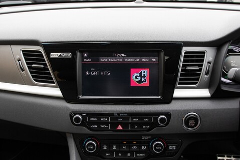 Kia Niro FIRST EDITION 26