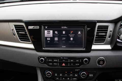 Kia Niro FIRST EDITION 27