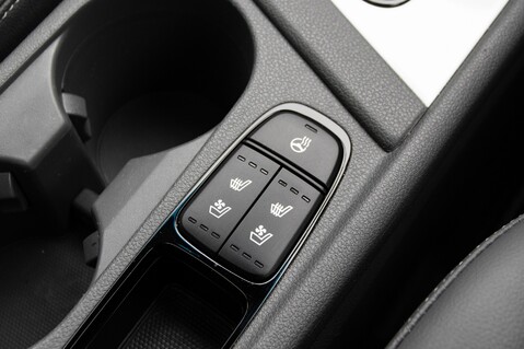 Kia Niro FIRST EDITION 36
