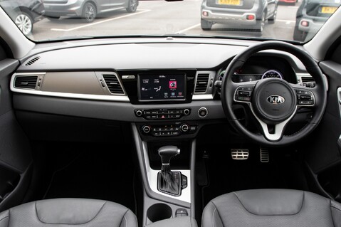 Kia Niro FIRST EDITION 3