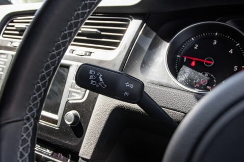 Volkswagen Golf GTD TDI DSG 17