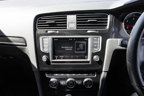 Volkswagen Golf GTD TDI DSG 23