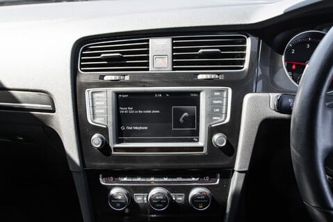 Volkswagen Golf GTD TDI DSG 24