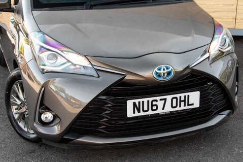 Toyota Yaris VVT-I ICON 10
