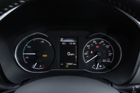 Toyota Yaris VVT-I ICON 15