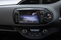 Toyota Yaris VVT-I ICON 24