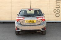 Toyota Yaris VVT-I ICON 6