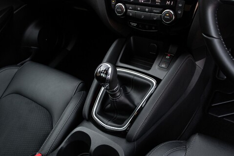 Nissan Qashqai DIG-T TEKNA 33