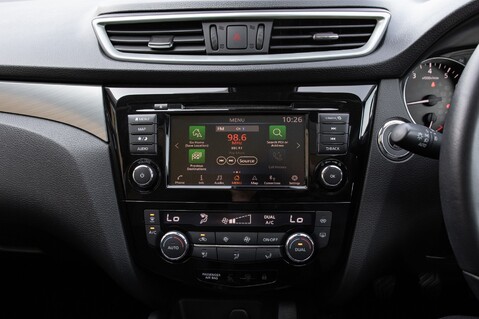 Nissan Qashqai DIG-T TEKNA 23