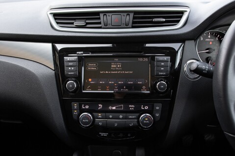 Nissan Qashqai DIG-T TEKNA 26