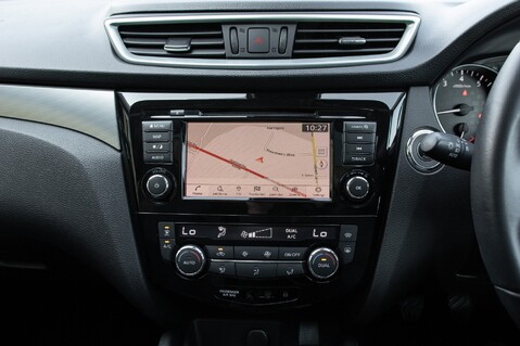 Nissan Qashqai DIG-T TEKNA 27