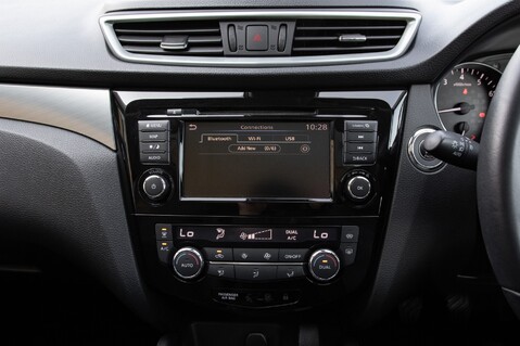 Nissan Qashqai DIG-T TEKNA 28