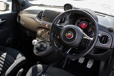 Abarth 500 595 COMPETIZIONE