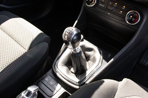 Ford Fiesta ST-LINE 28