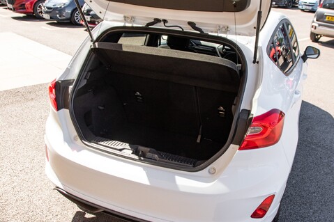 Ford Fiesta ST-LINE 31