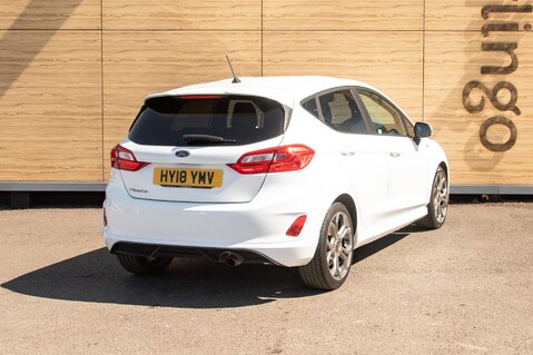 Ford Fiesta ST-LINE 2