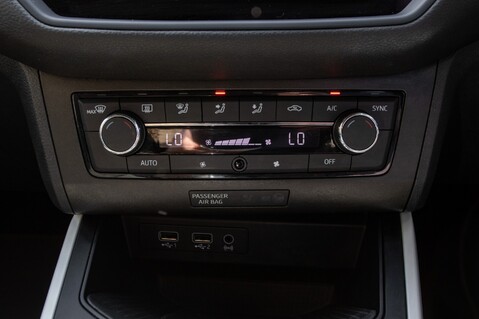 SEAT Arona TSI XCELLENCE LUX DSG 33