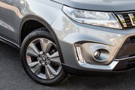 Suzuki Vitara SZ-T BOOSTERJET MHEV 11