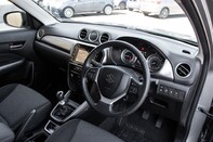 Suzuki Vitara SZ-T BOOSTERJET MHEV 4