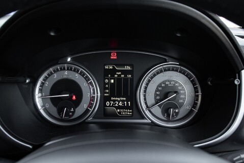 Suzuki Vitara SZ-T BOOSTERJET MHEV 15