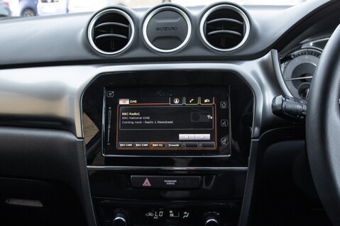 Suzuki Vitara SZ-T BOOSTERJET MHEV 23