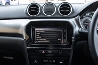 Suzuki Vitara SZ-T BOOSTERJET MHEV 27
