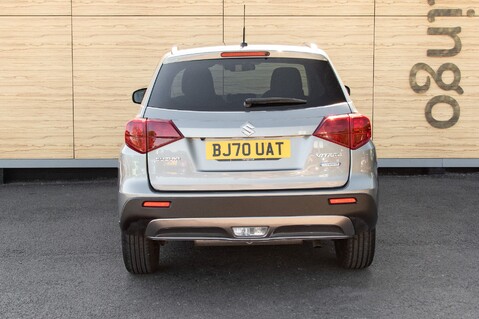 Suzuki Vitara SZ-T BOOSTERJET MHEV 6