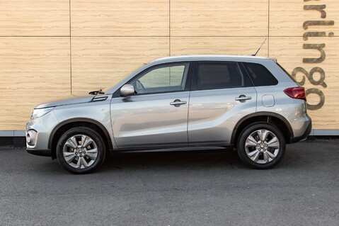 Suzuki Vitara SZ-T BOOSTERJET MHEV 13