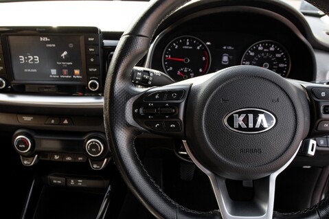 Kia Stonic CRDI 3 ISG 19