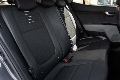 Kia Stonic CRDI 3 ISG 35