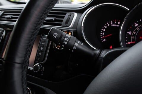 Kia Rio 4 ISG 17