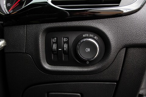 Vauxhall Astra SRI VX-LINE NAV 16