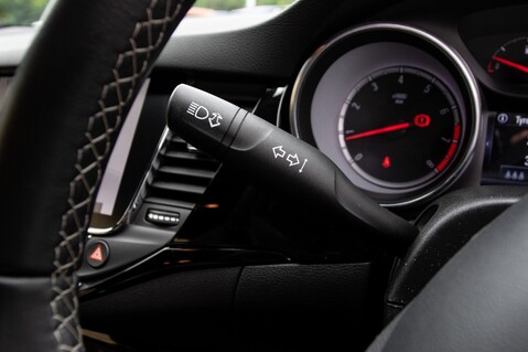 Vauxhall Astra SRI VX-LINE NAV 17